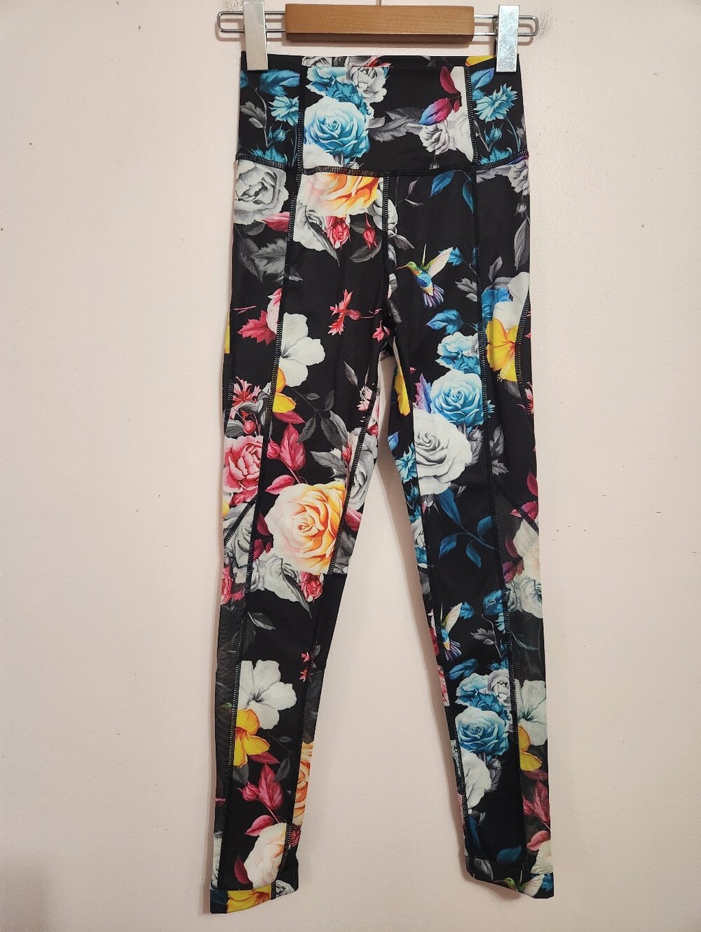Zyia Active Dark Floral Hummingbird Mesh Panel High Rise 7/8 Leggings Size 2